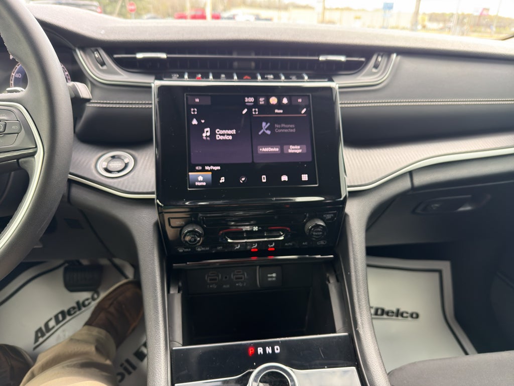 2023 Jeep Grand Cherokee Laredo X