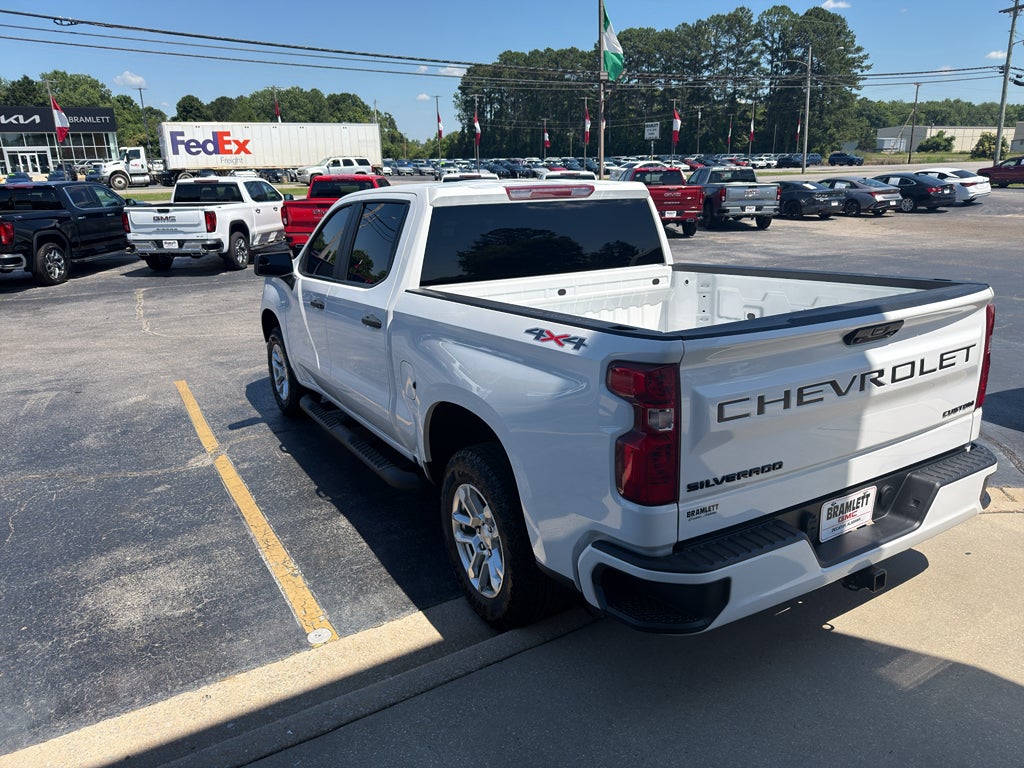 2025 Chevrolet Silverado 1500 Custom
