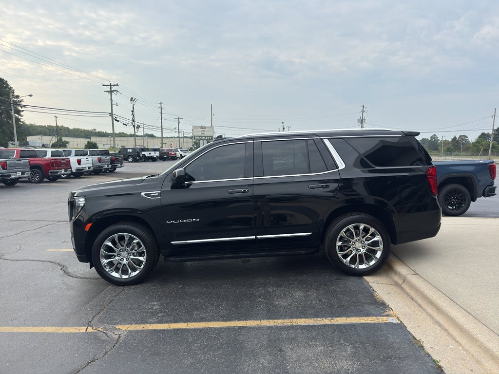 2023 GMC Yukon SLT