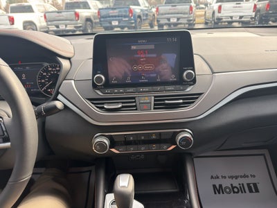 2024 Nissan ALTIMA Base