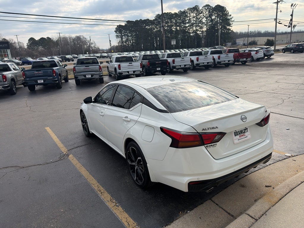 2024 Nissan ALTIMA Base