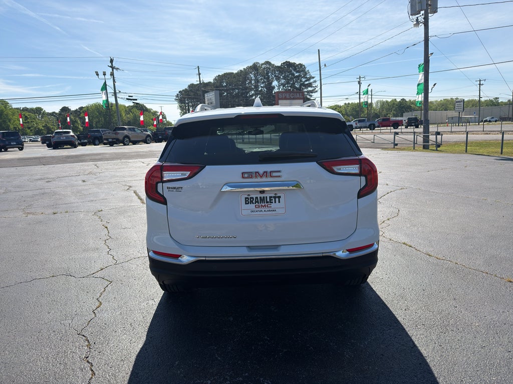 2022 GMC Terrain SLT