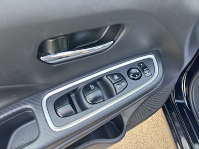 2024 Nissan Versa SR