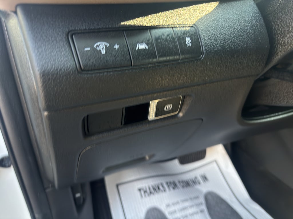 2023 Hyundai Santa Fe SE