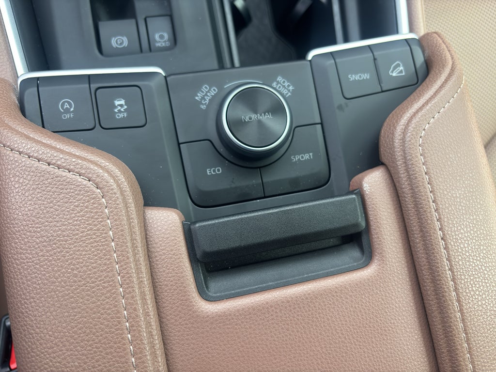 2026 Toyota Grand Highlander LE
