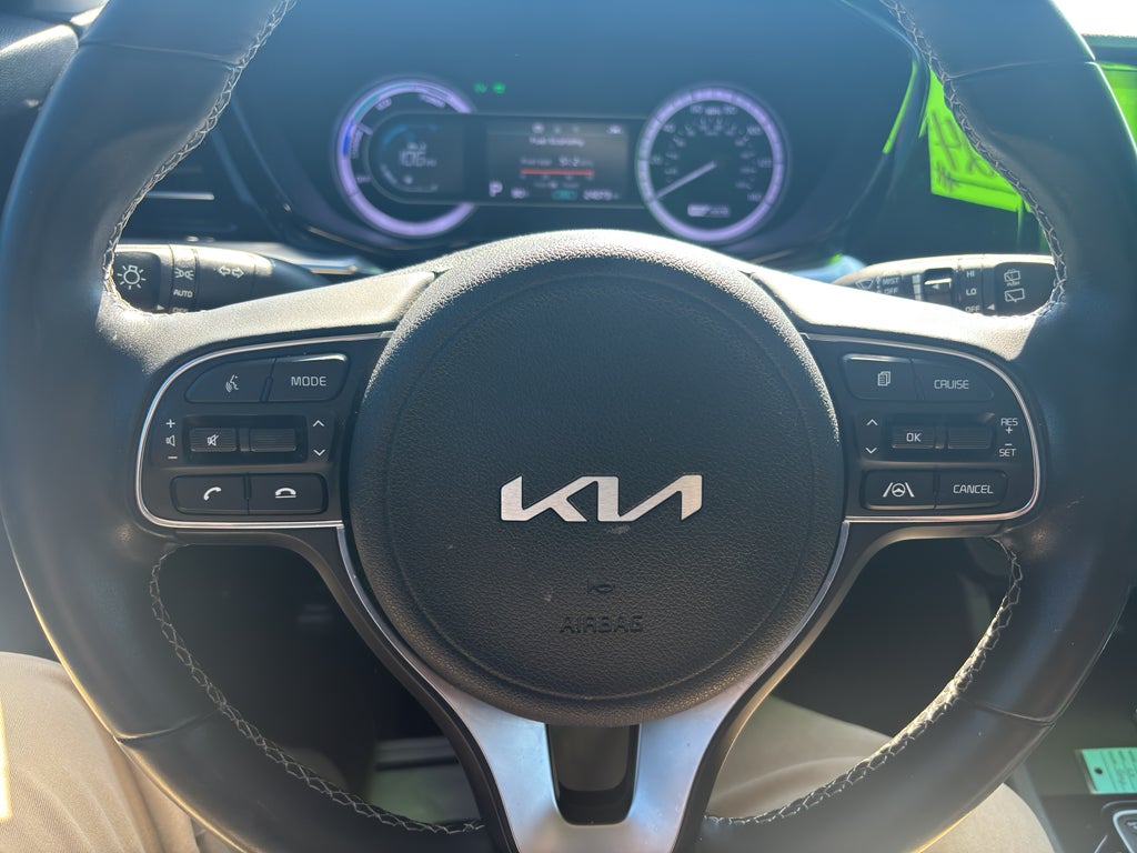 2022 Kia Niro LXS SE