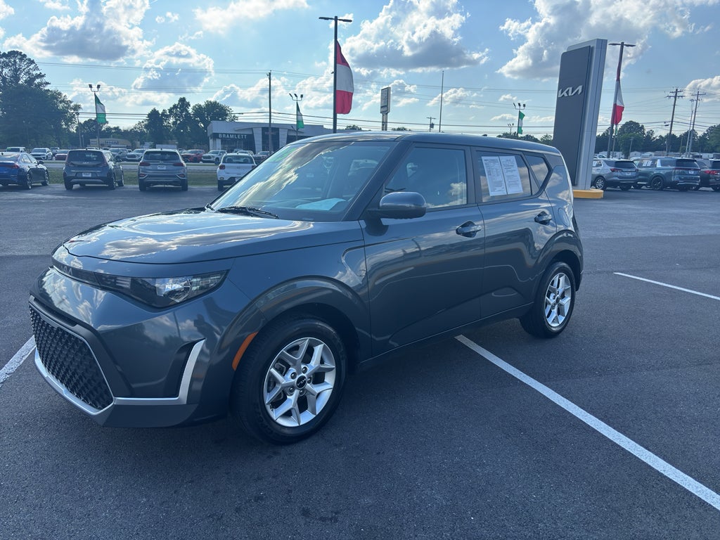 2023 Kia Soul LX