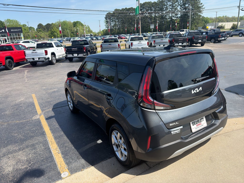 2024 Kia Soul LX