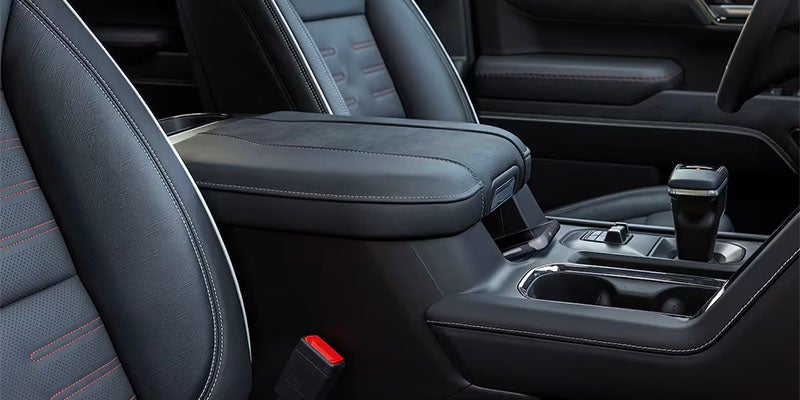 2025 GMC Sierra 1500 front seat seat belt buckle